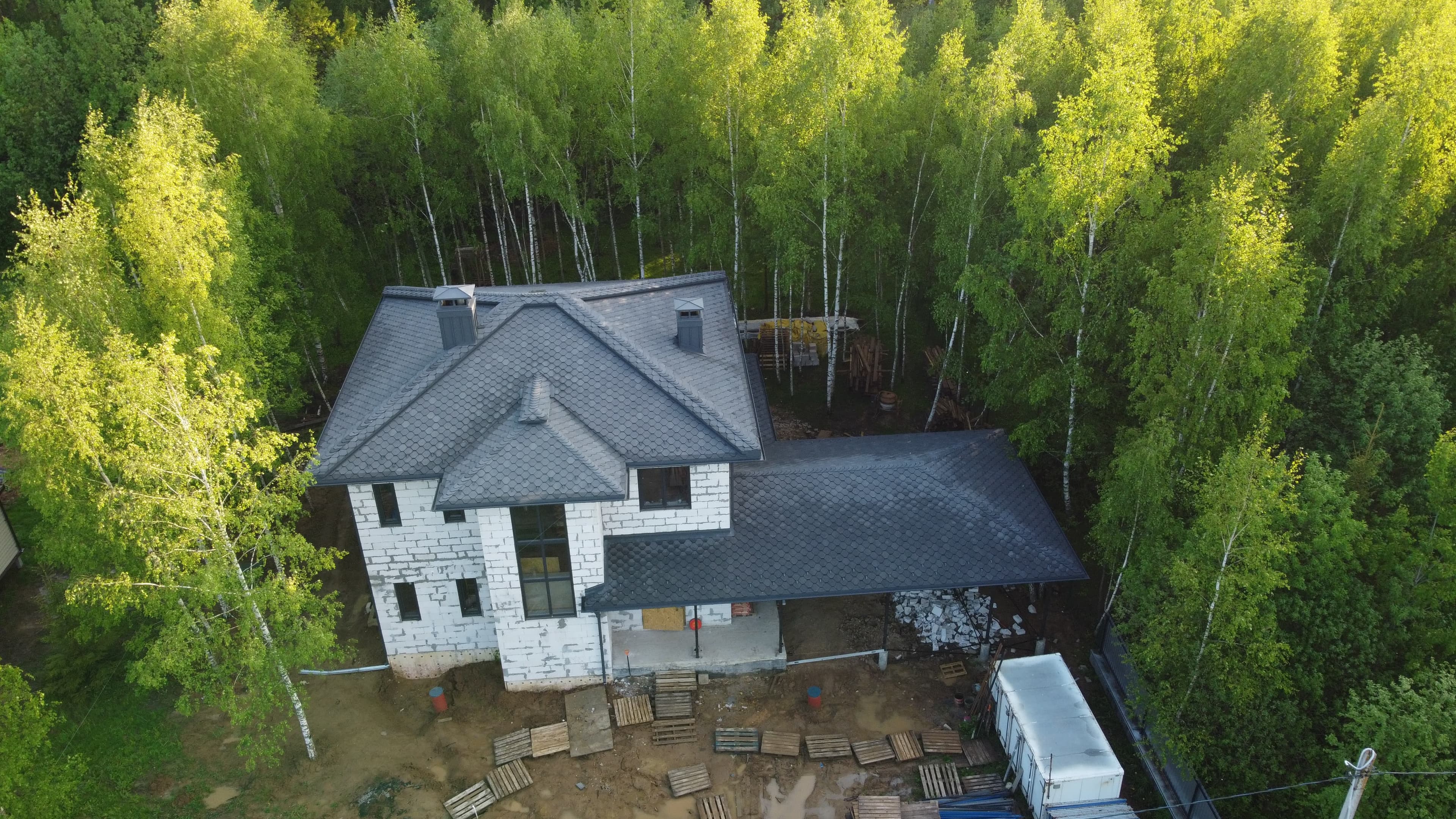 Индивидуальный навес для машин совмещенный с верандой и крыльцом - view 2